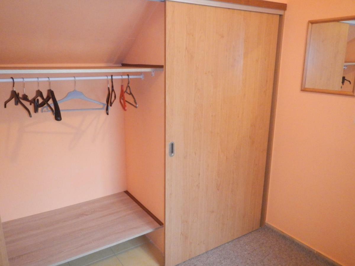 Apartmany Sarka Ujezd U Hradce Kralove Hradec Králové エクステリア 写真